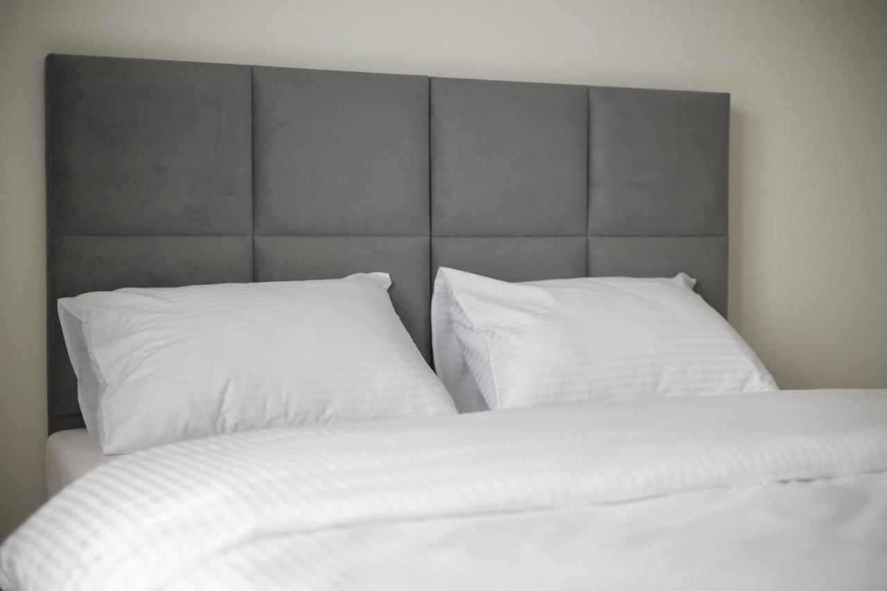Hohome Comfy Apartments Varsó Kültér fotó