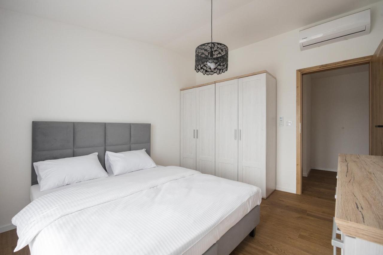 Hohome Comfy Apartments Varsó Kültér fotó