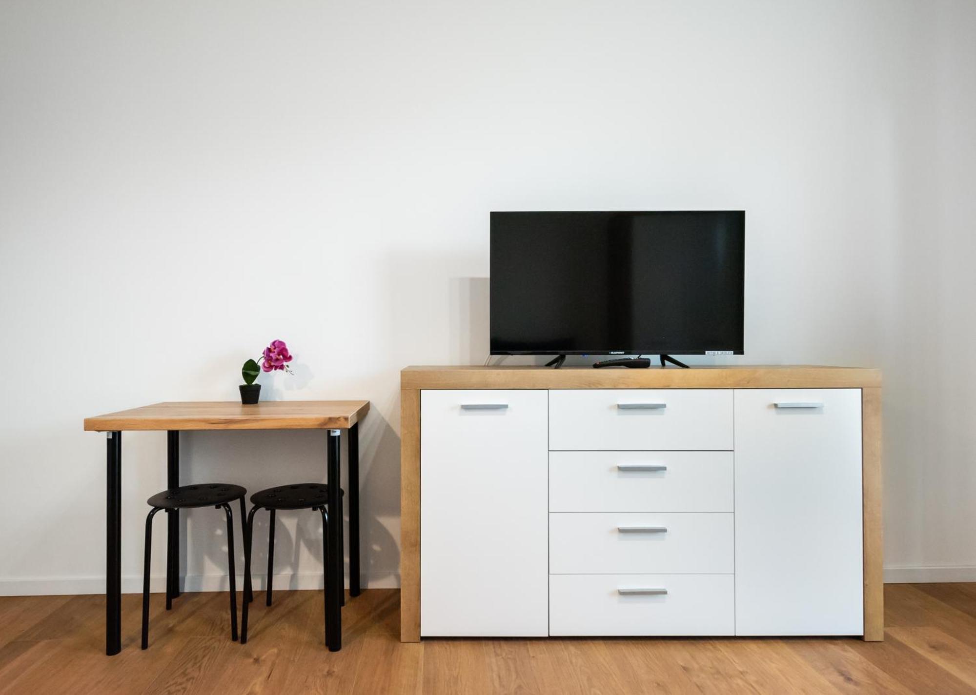 Hohome Comfy Apartments Varsó Kültér fotó